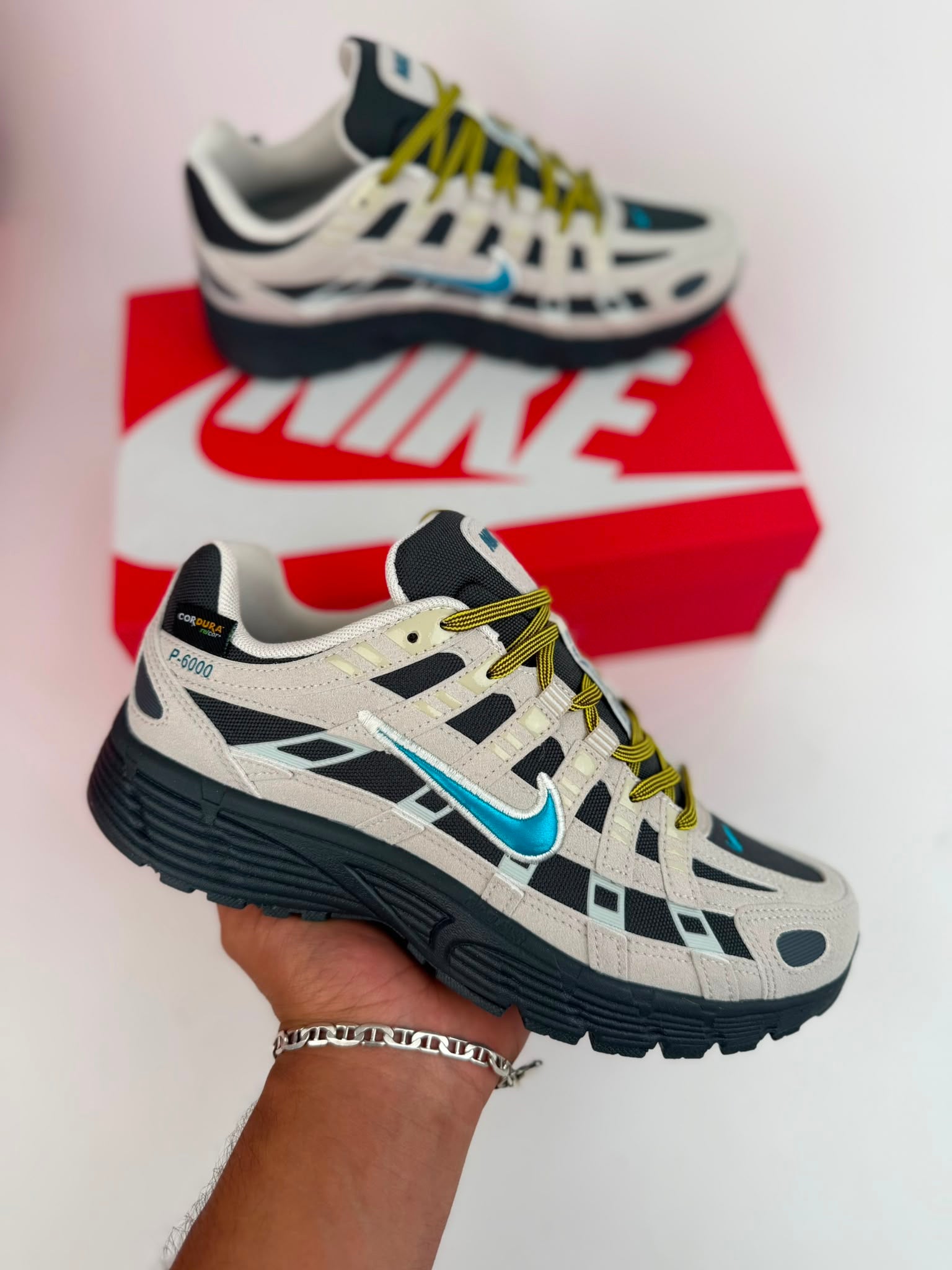 NIKE P6000