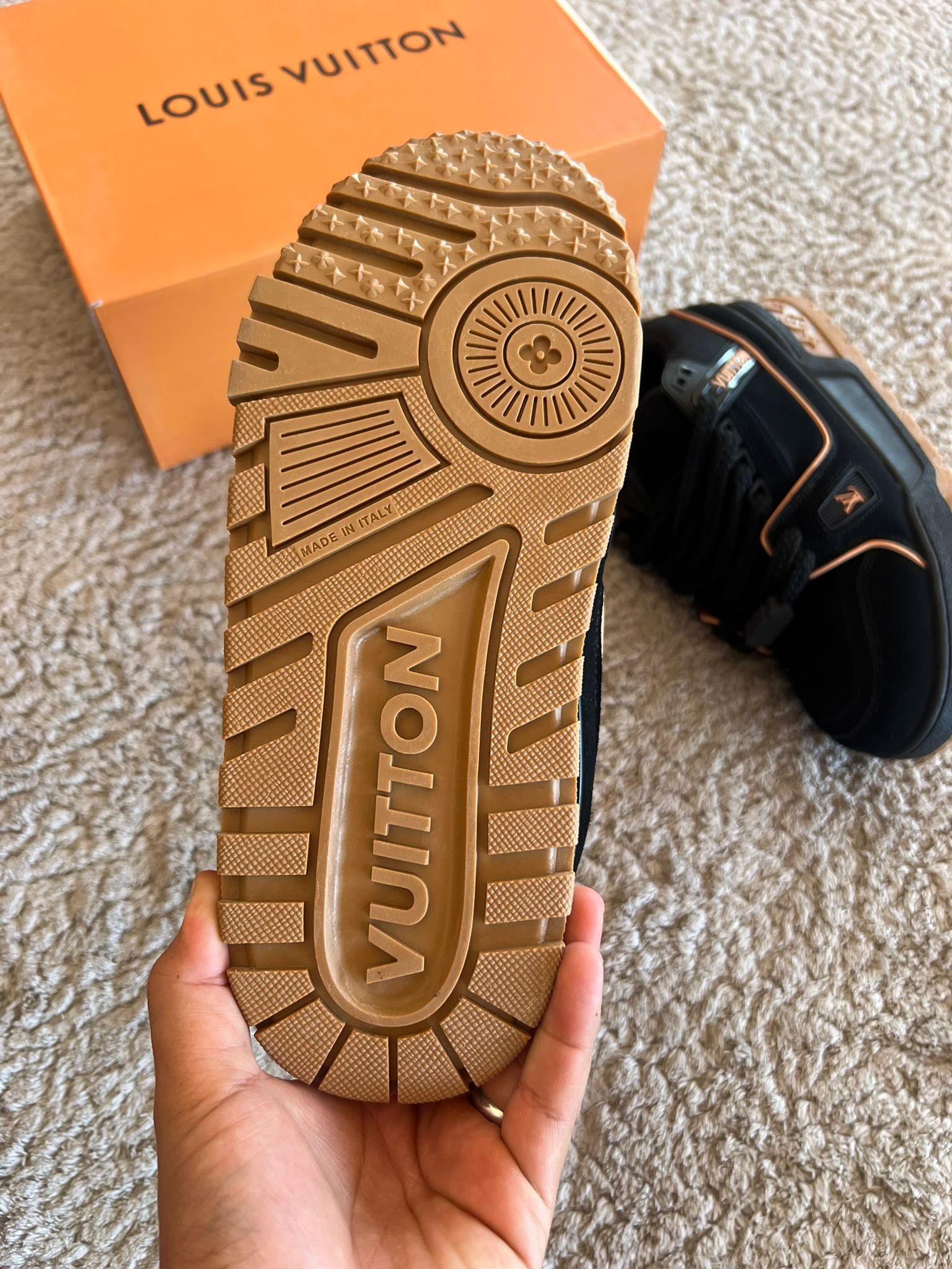 LOUIS VUITTON TRAINER
