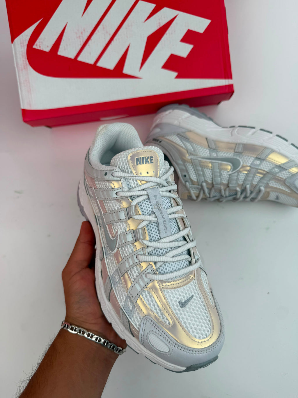 NIKE P6000