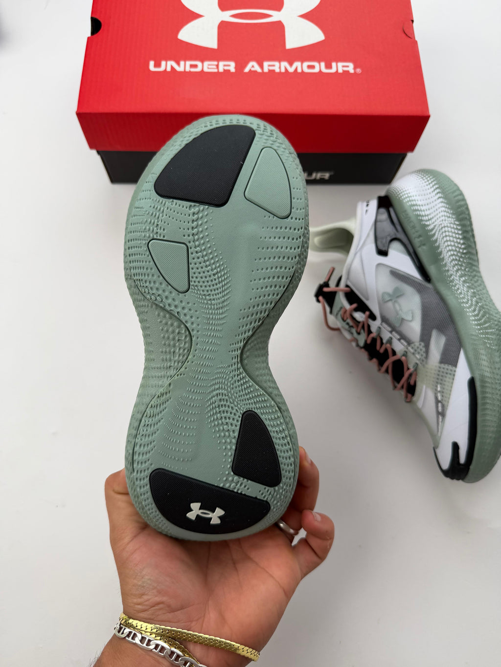 UNDER ARMOUR UA ECHO