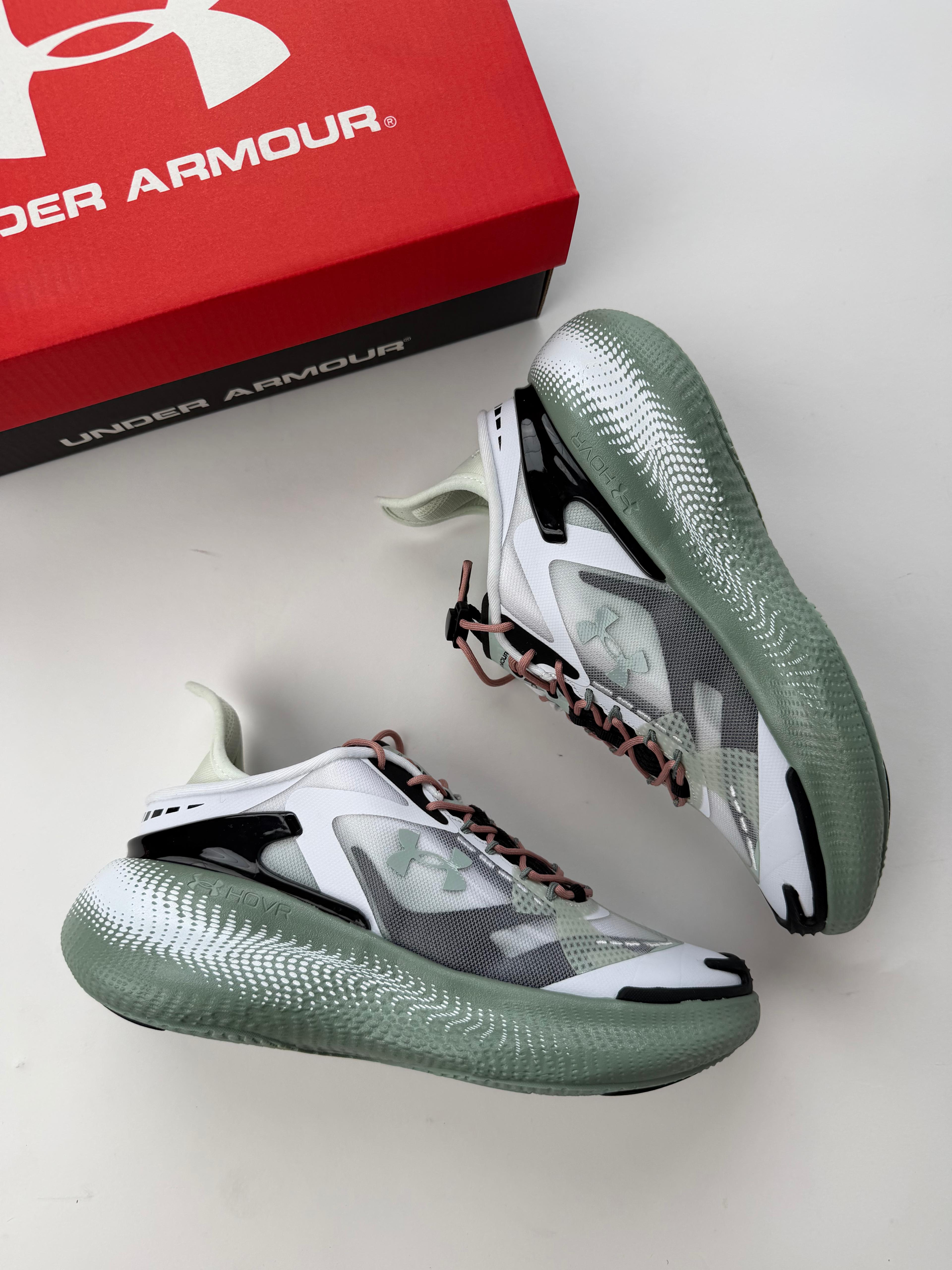 UNDER ARMOUR UA ECHO
