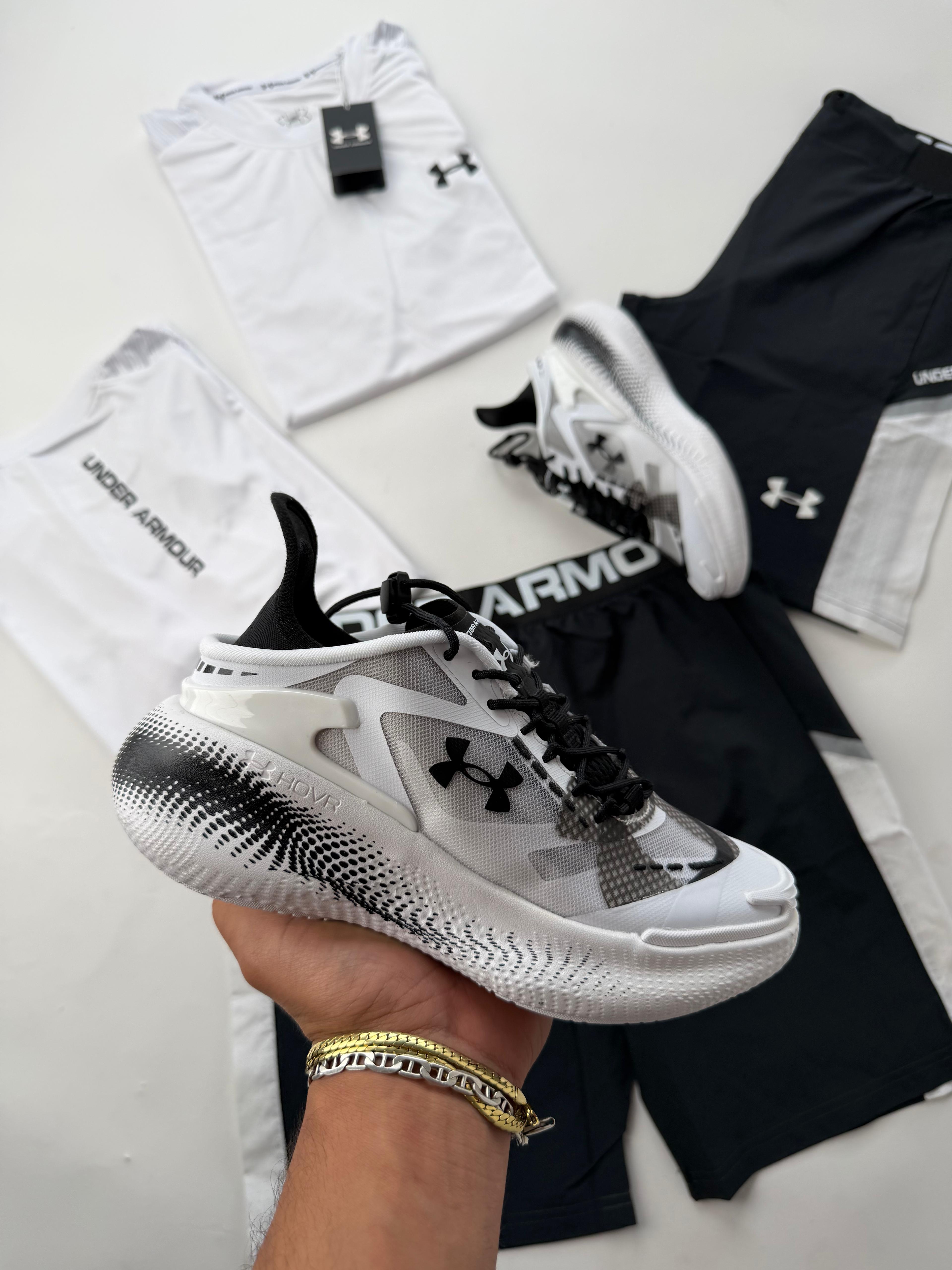 UNDER ARMOUR UA ECHO
