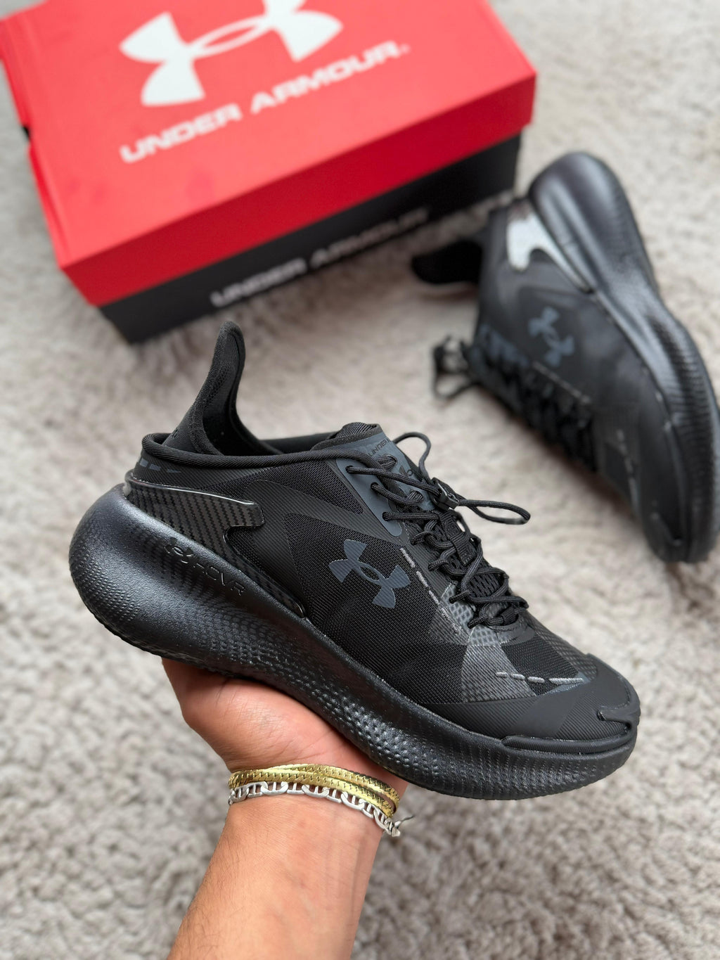 UNDER ARMOUR UA ECHO