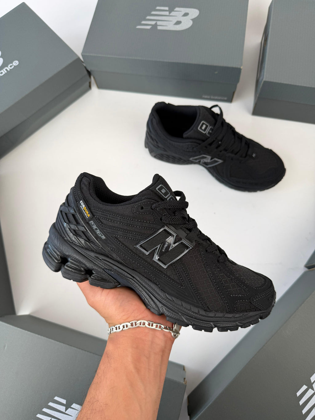 NEW BALANCE 1906