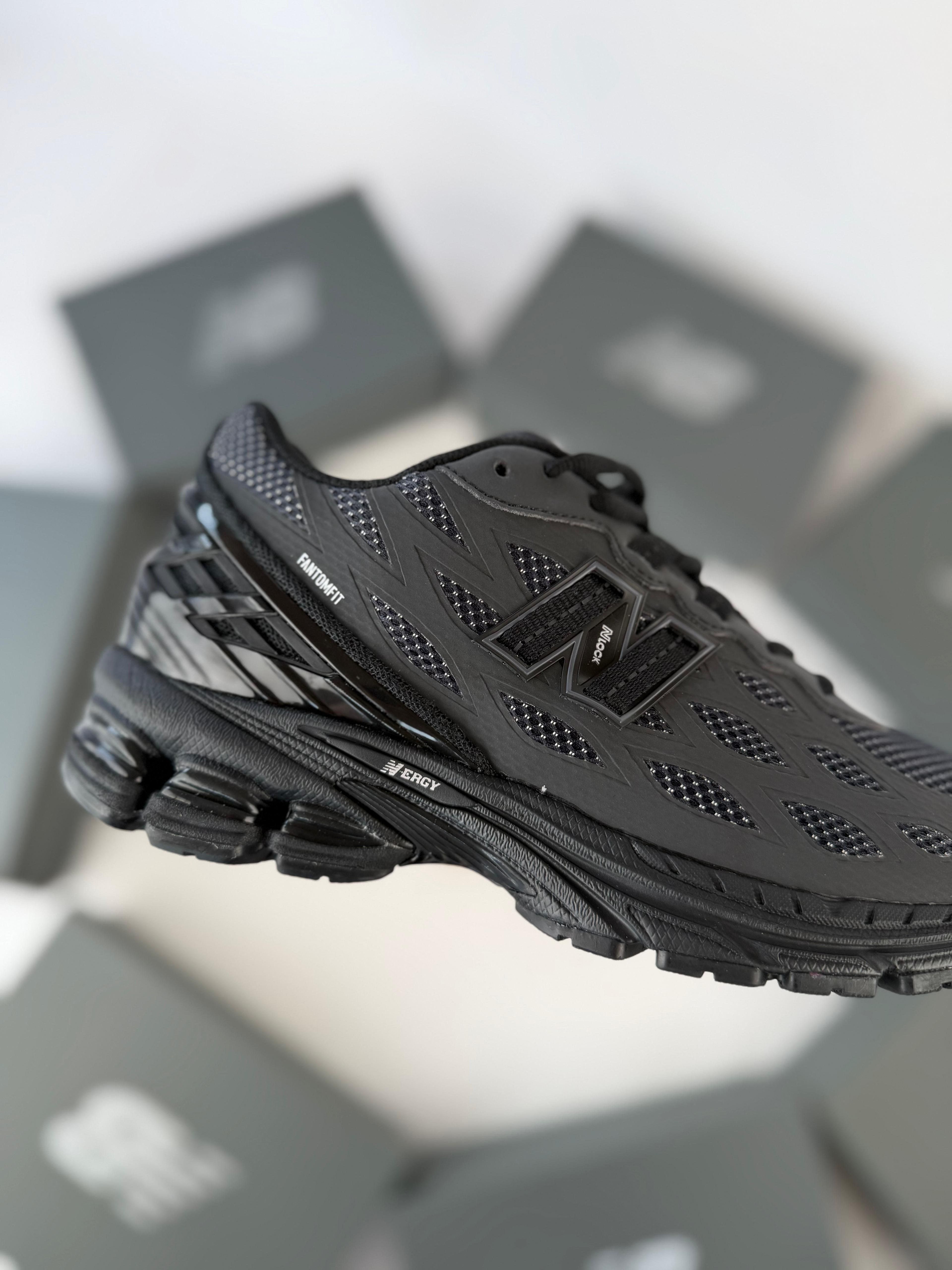 NEW BALANCE 1906