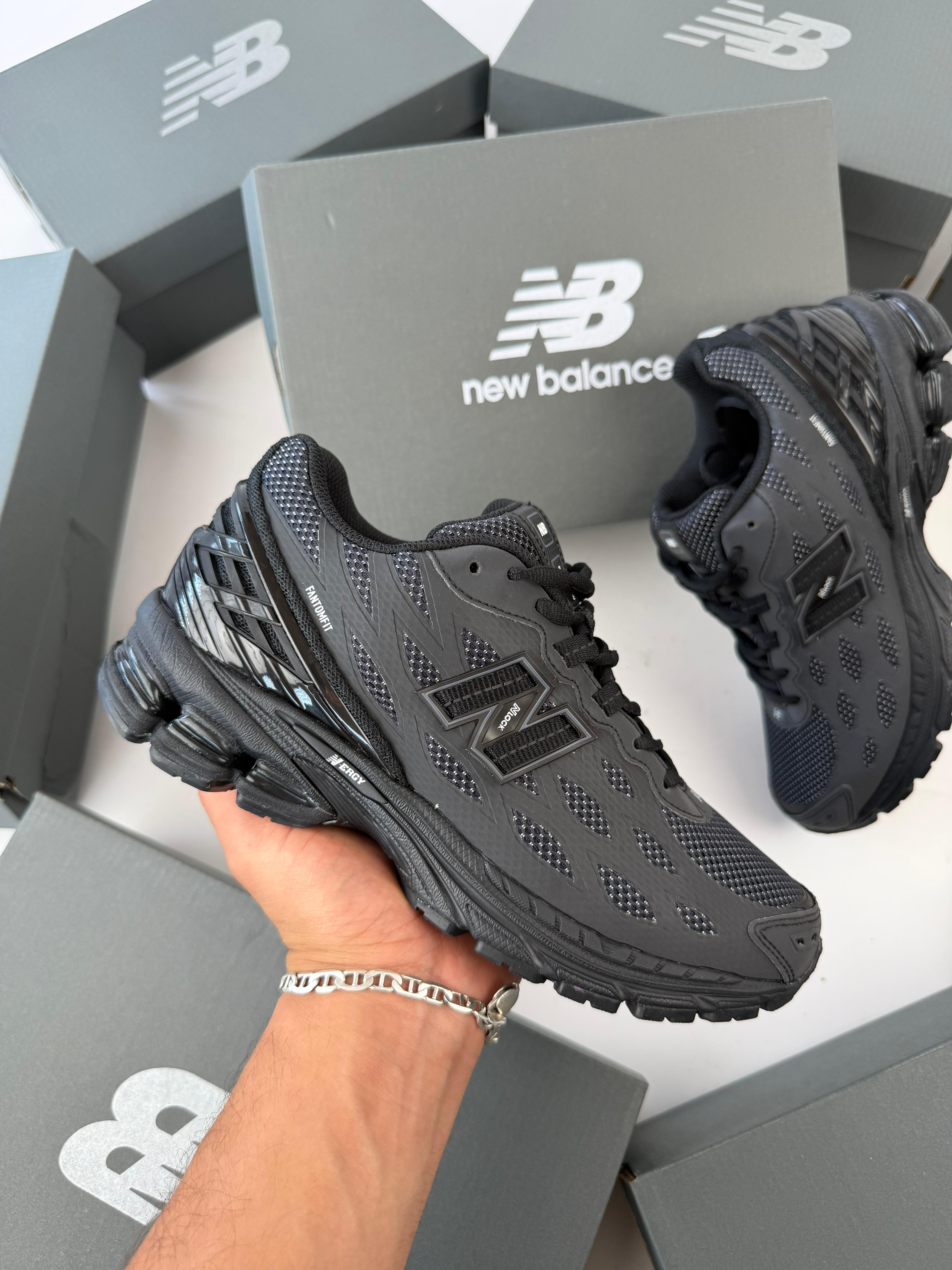 NEW BALANCE 1906