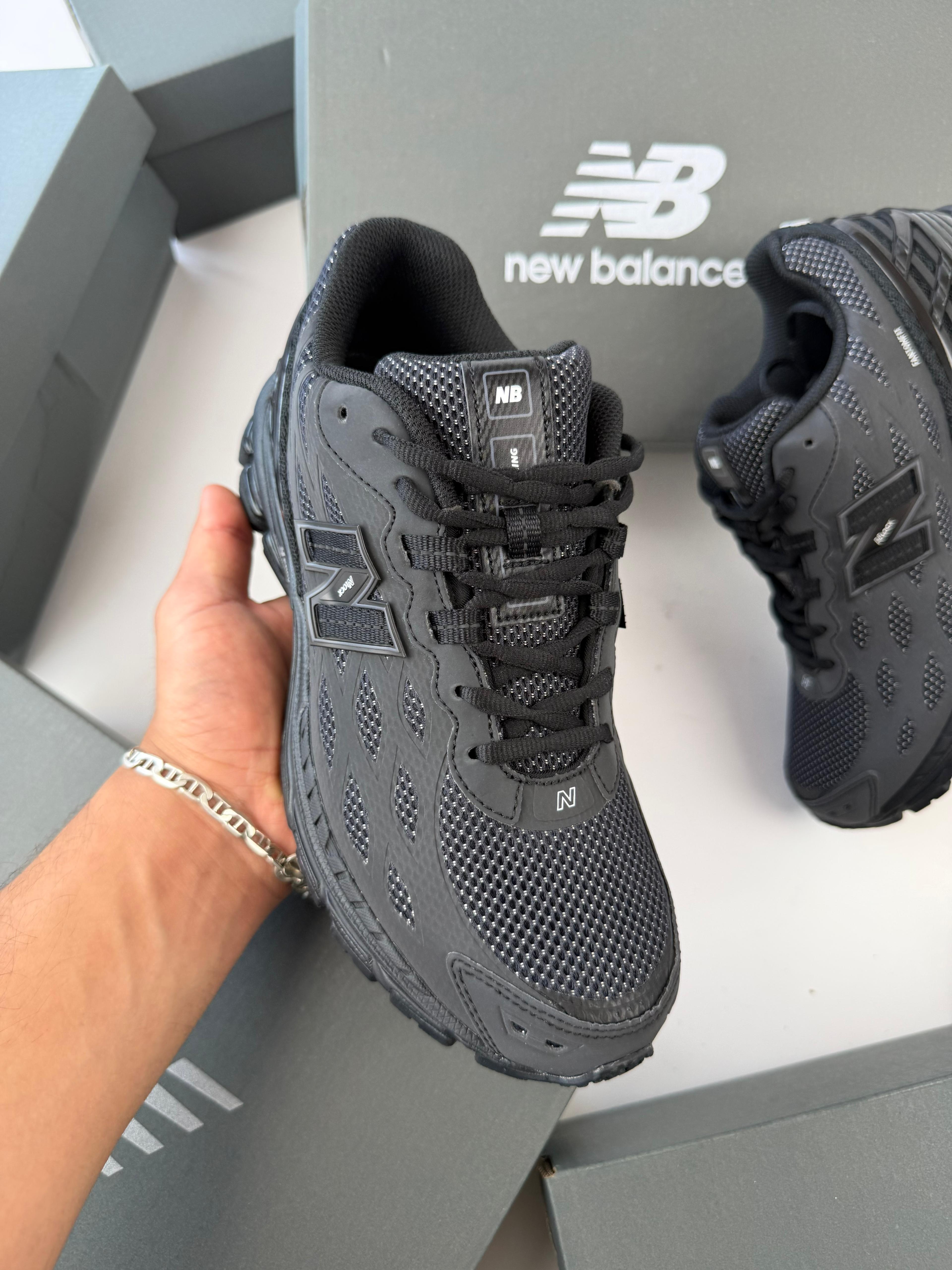 NEW BALANCE 1906
