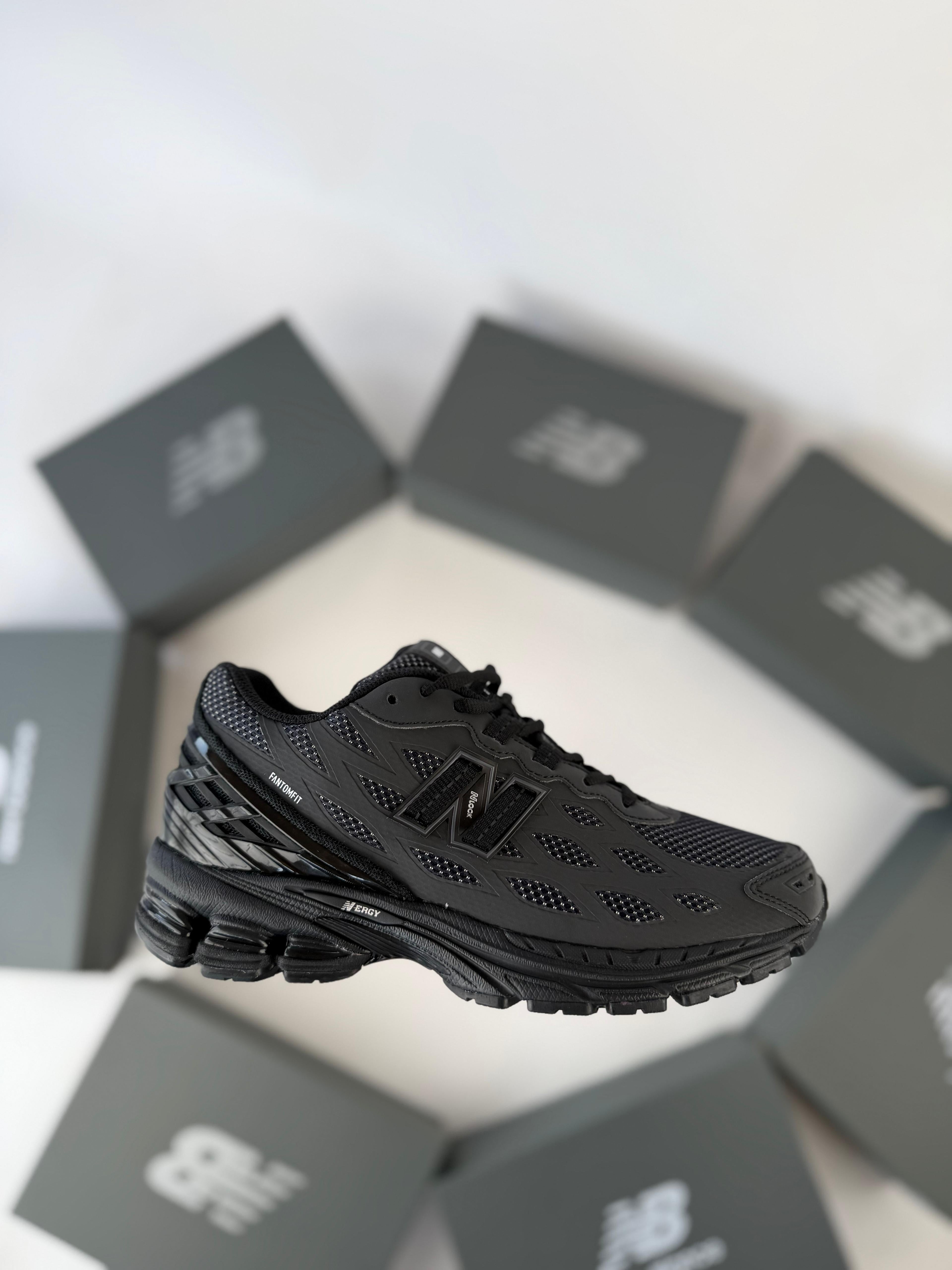 NEW BALANCE 1906