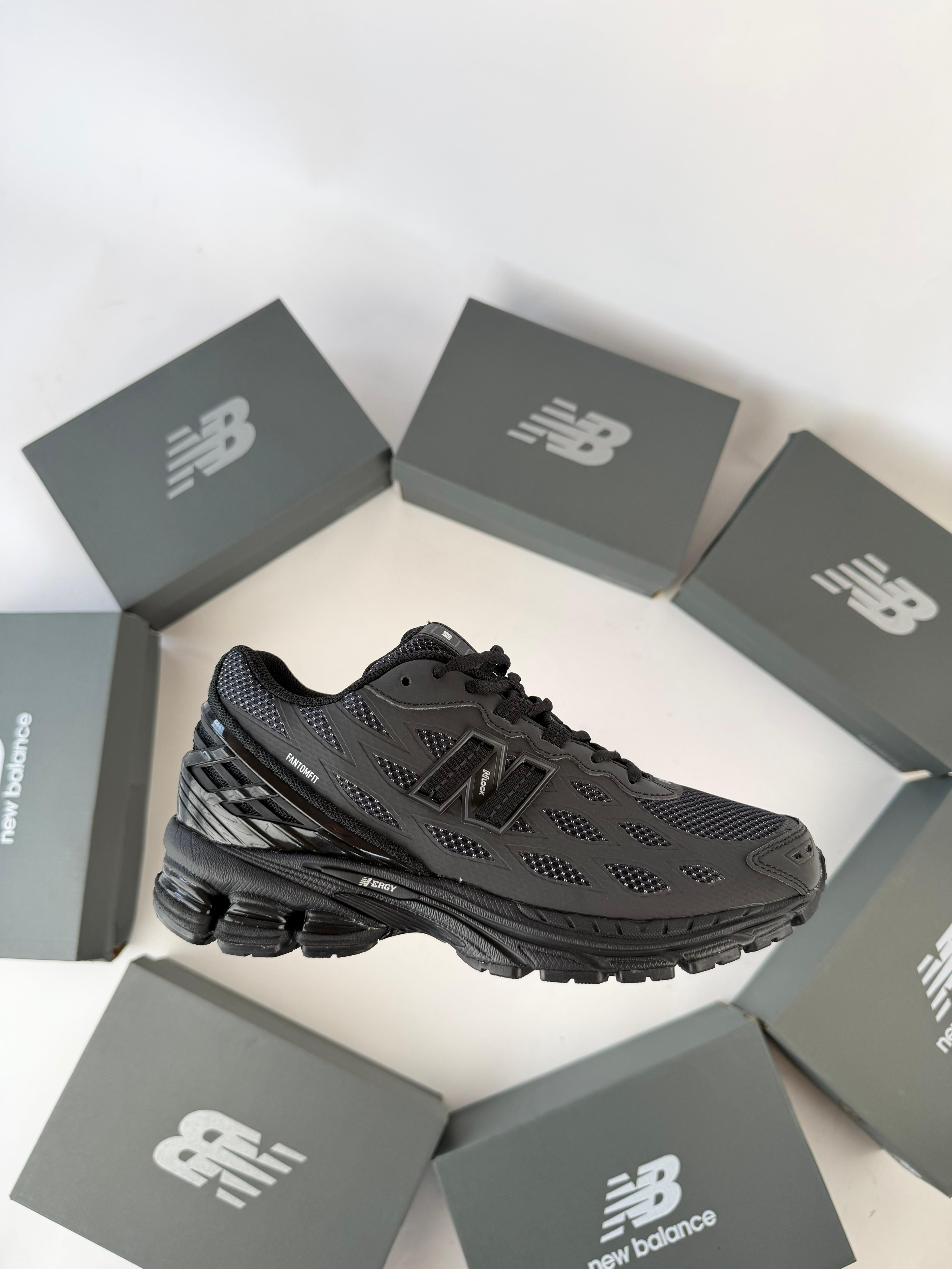 NEW BALANCE 1906