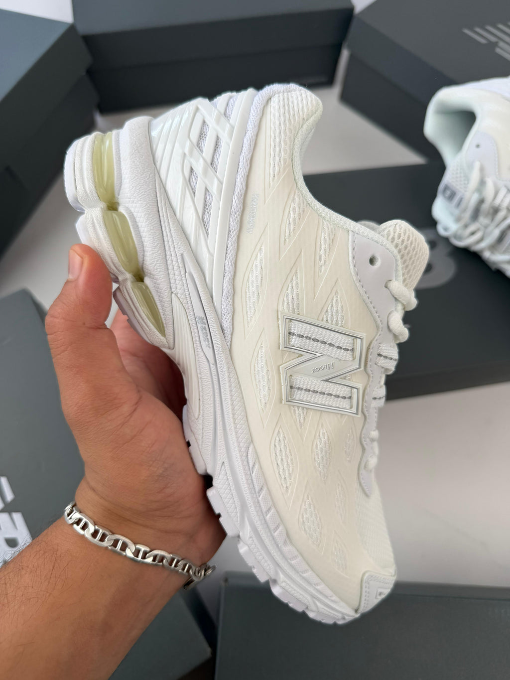 NEW BALANCE 1906