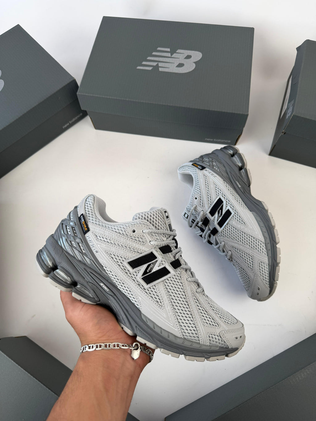 NEW BALANCE 1906