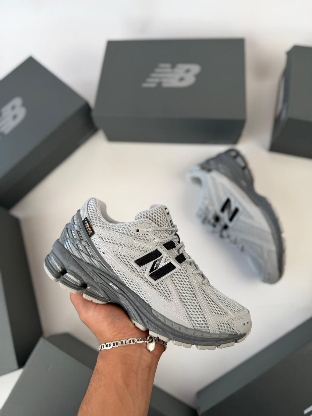 NEW BALANCE 1906