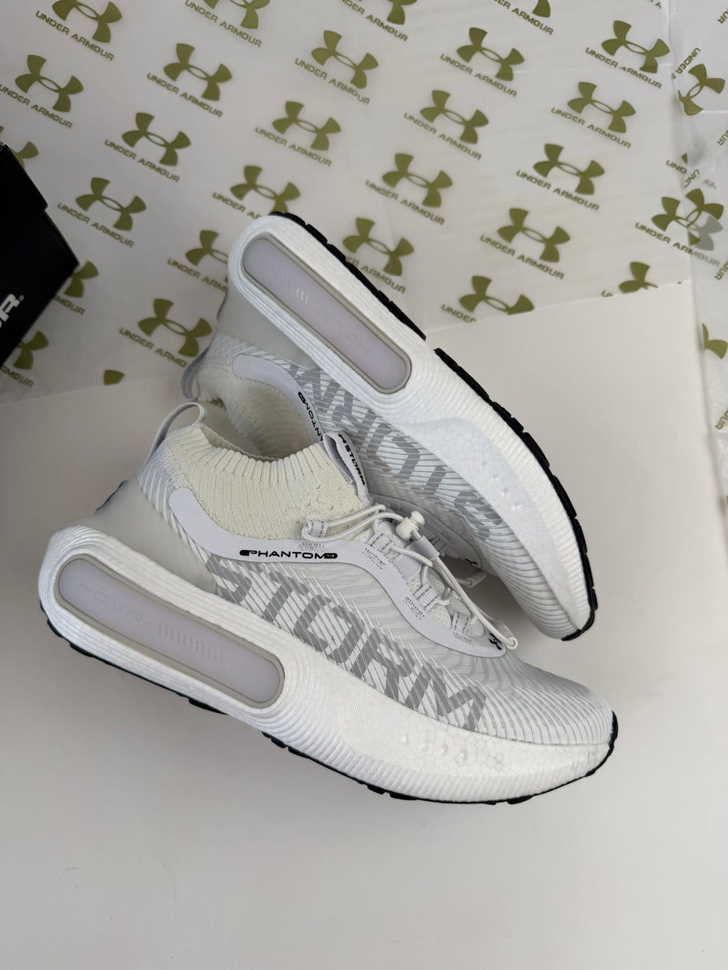 UNDER ARMOUR STORM