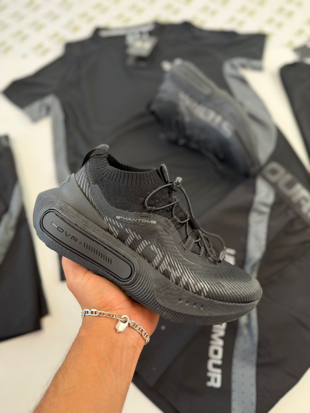 UNDER ARMOUR STORM