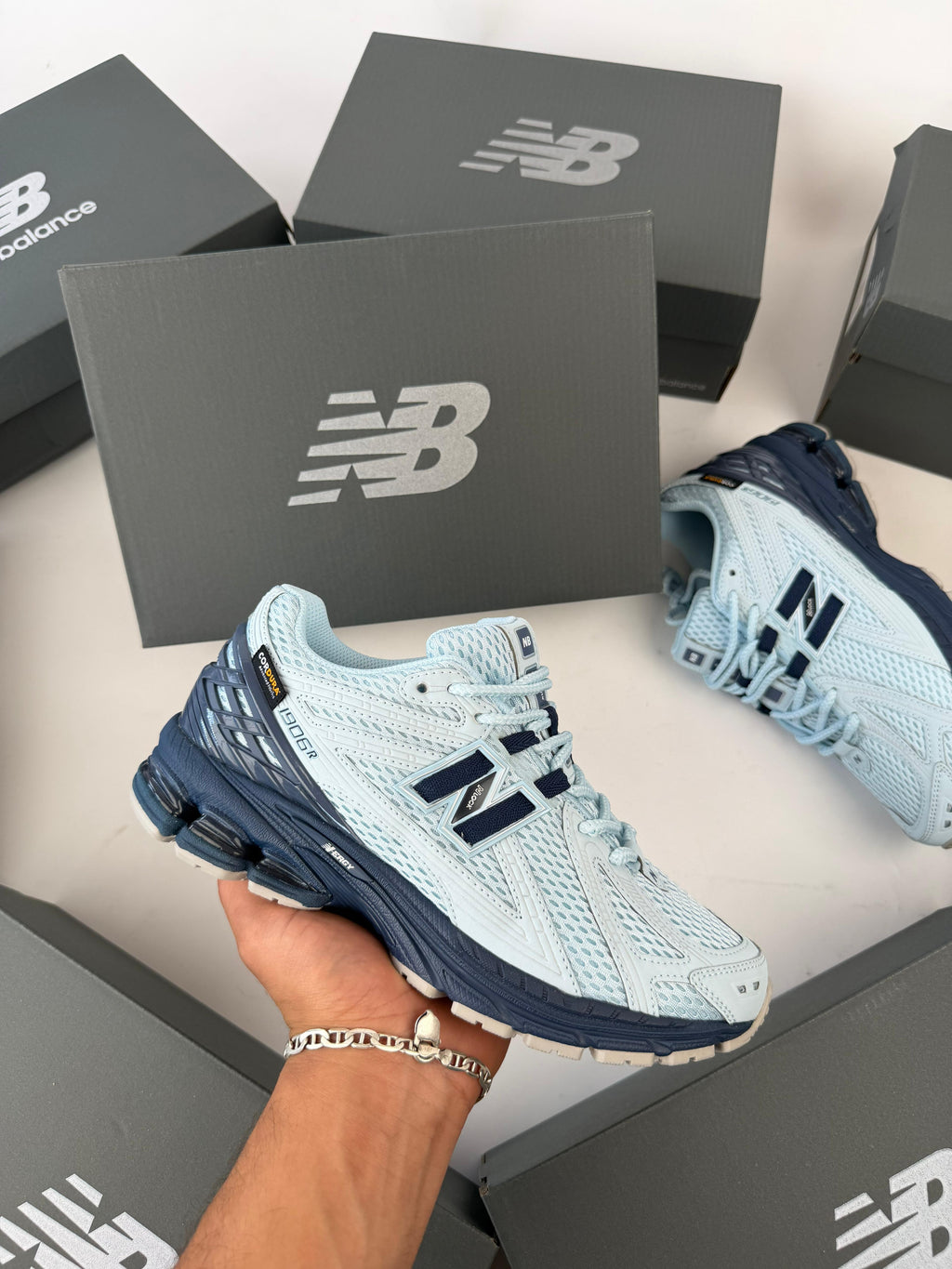NEW BALANCE 1906
