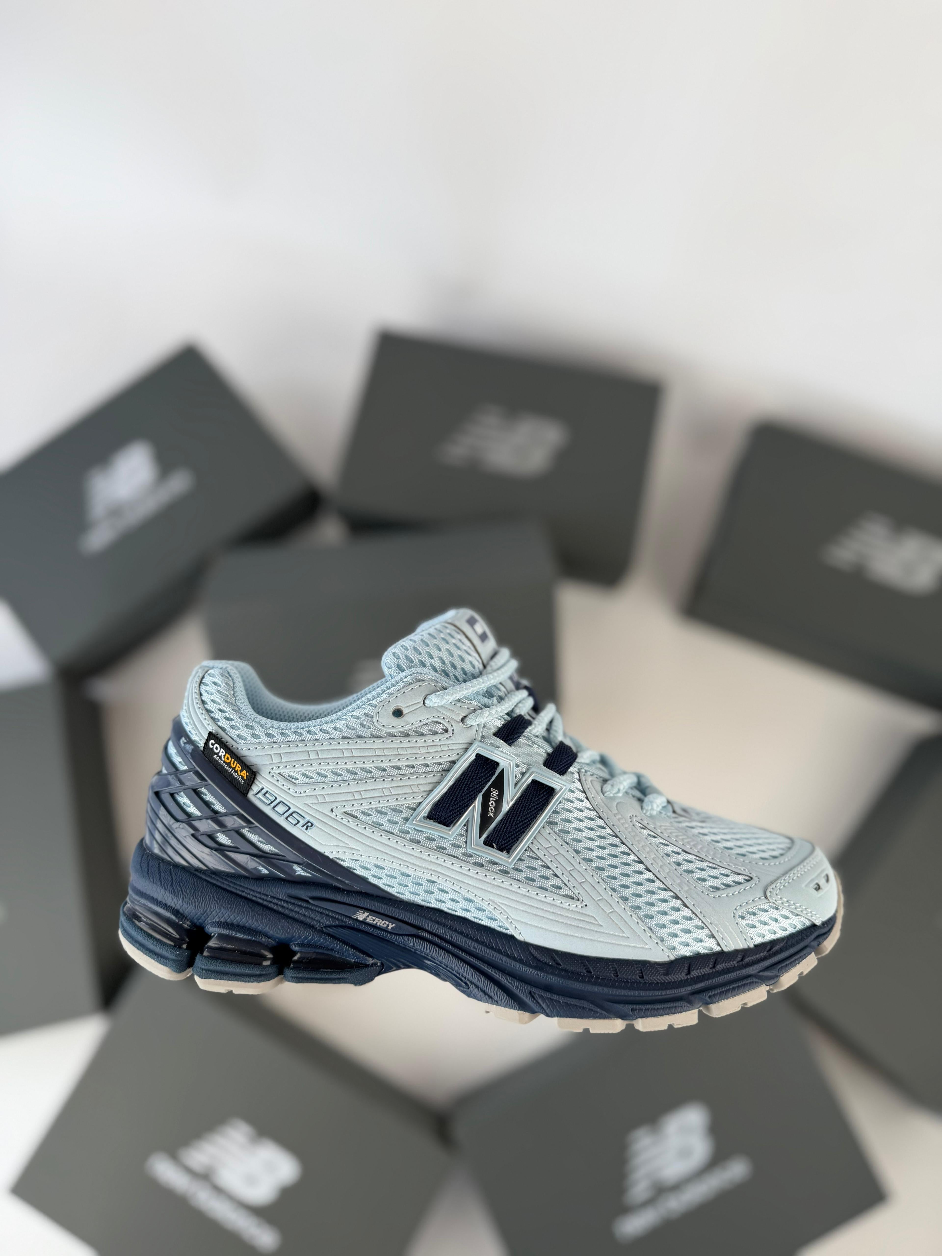 NEW BALANCE 1906