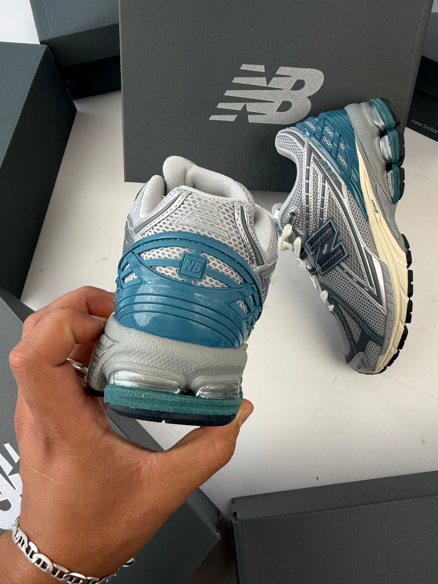 NEW BALANCE 1906