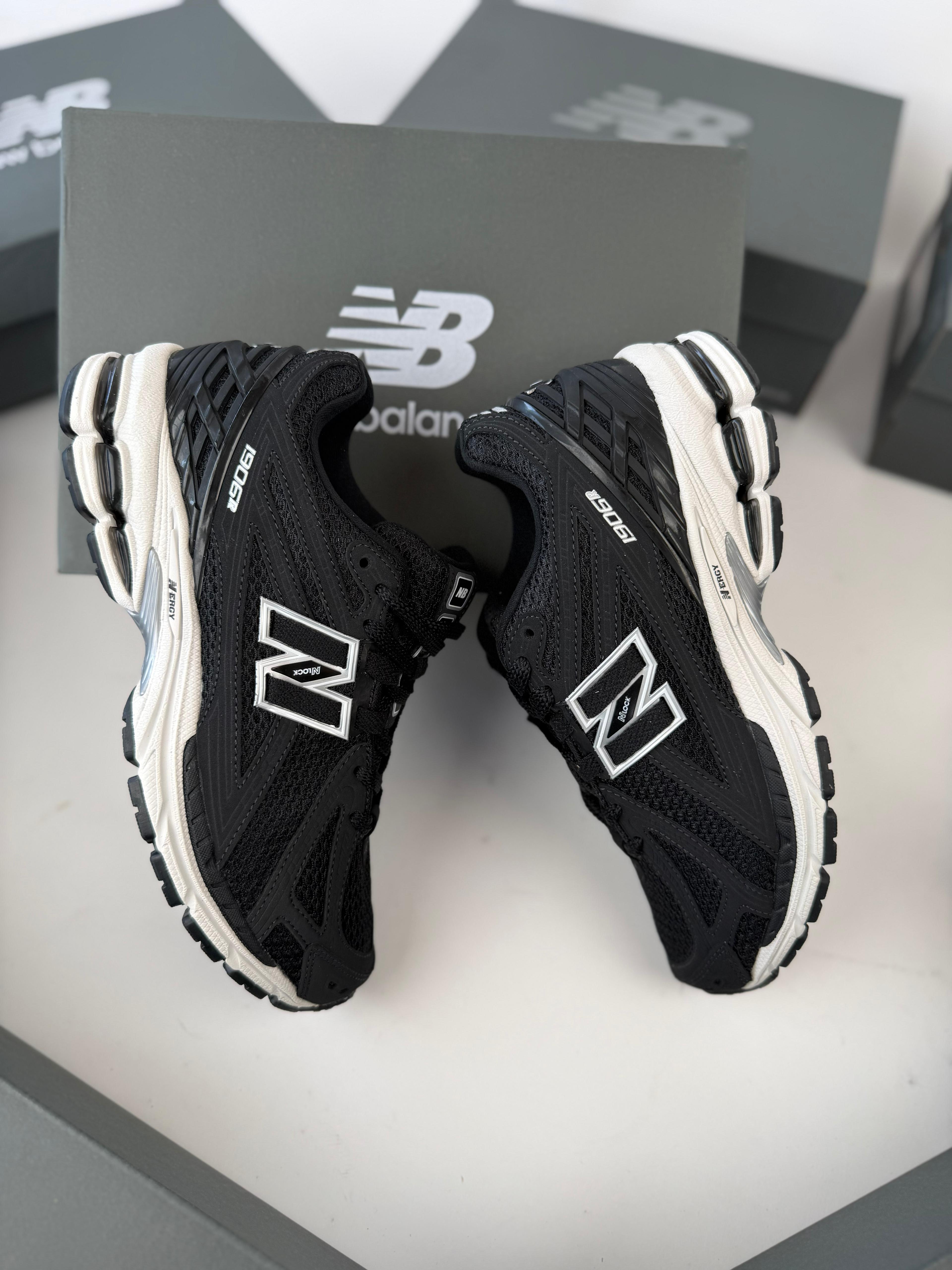 NEW BALANCE 1906