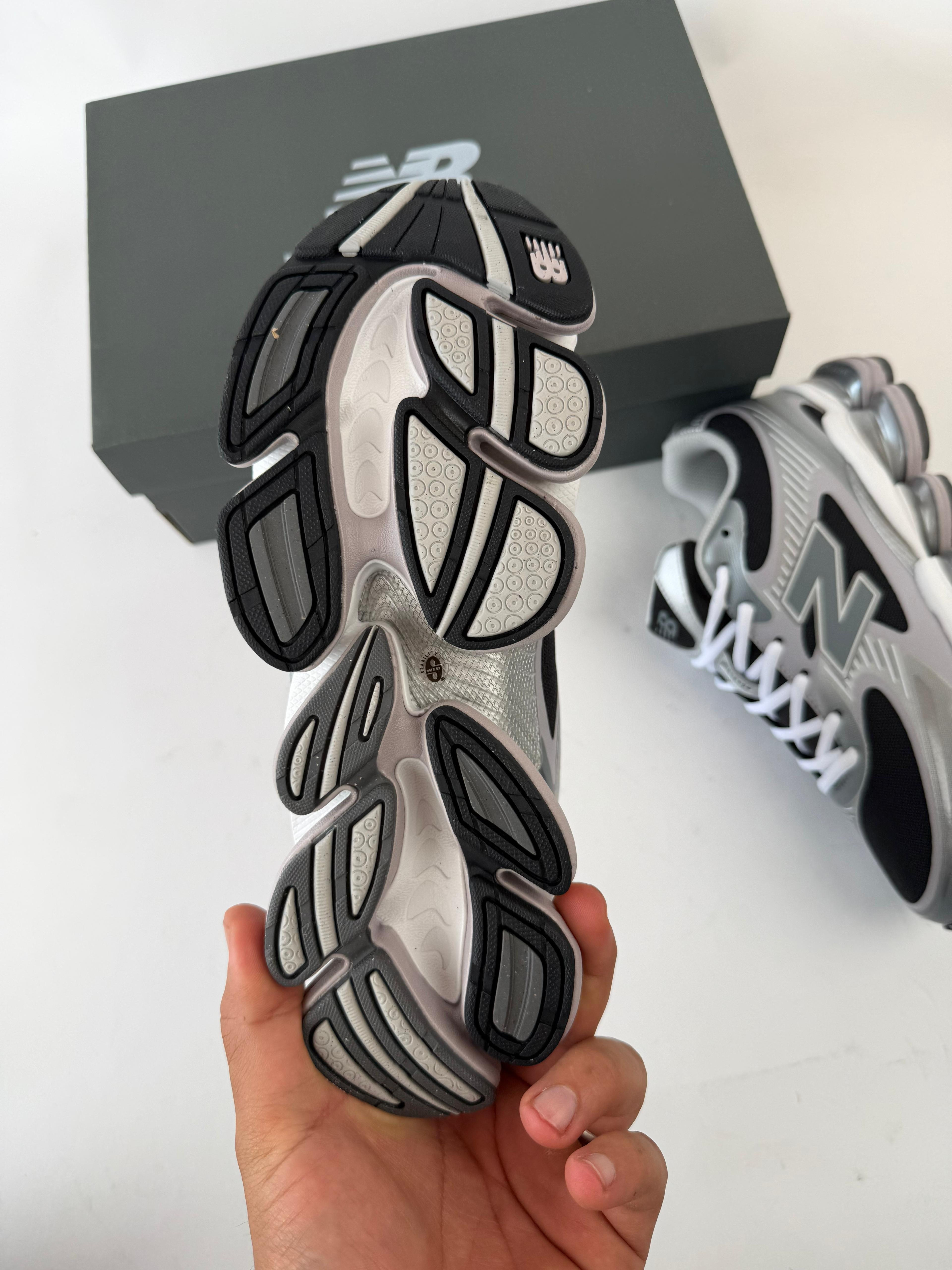 NEW BALANCE ABZORB 2000