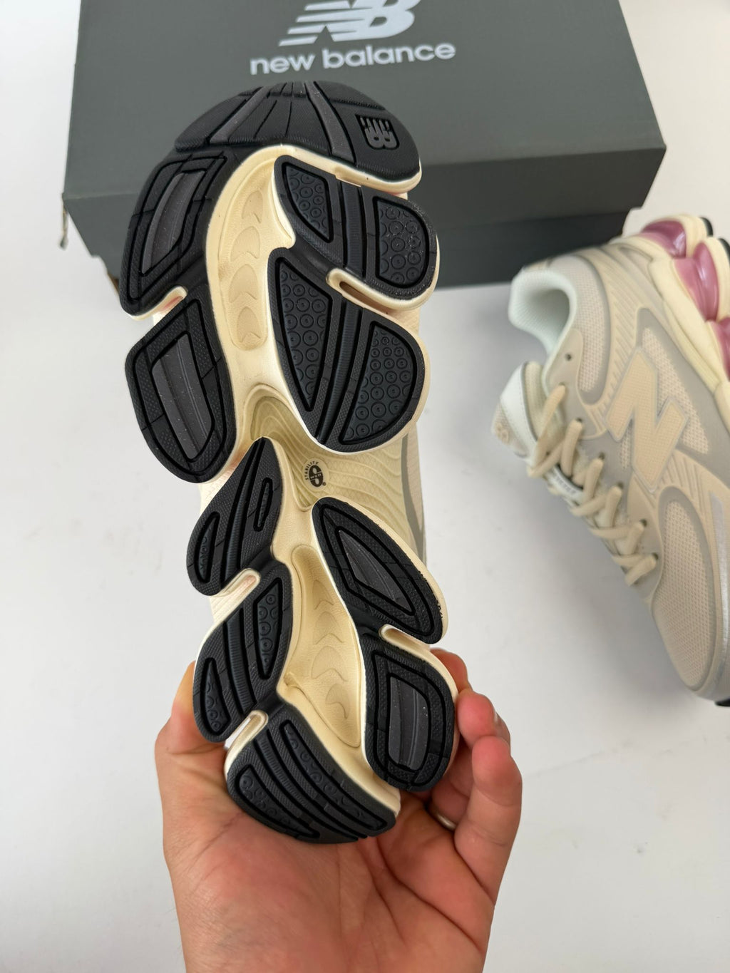 NEW BALANCE ABZORB 2000