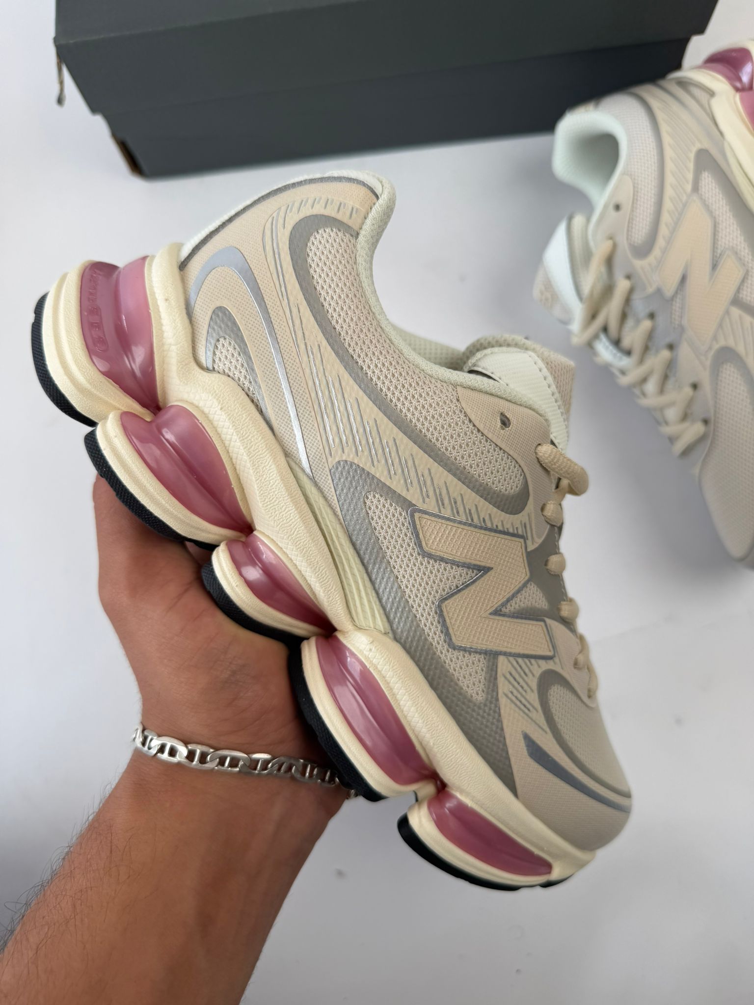 NEW BALANCE ABZORB 2000