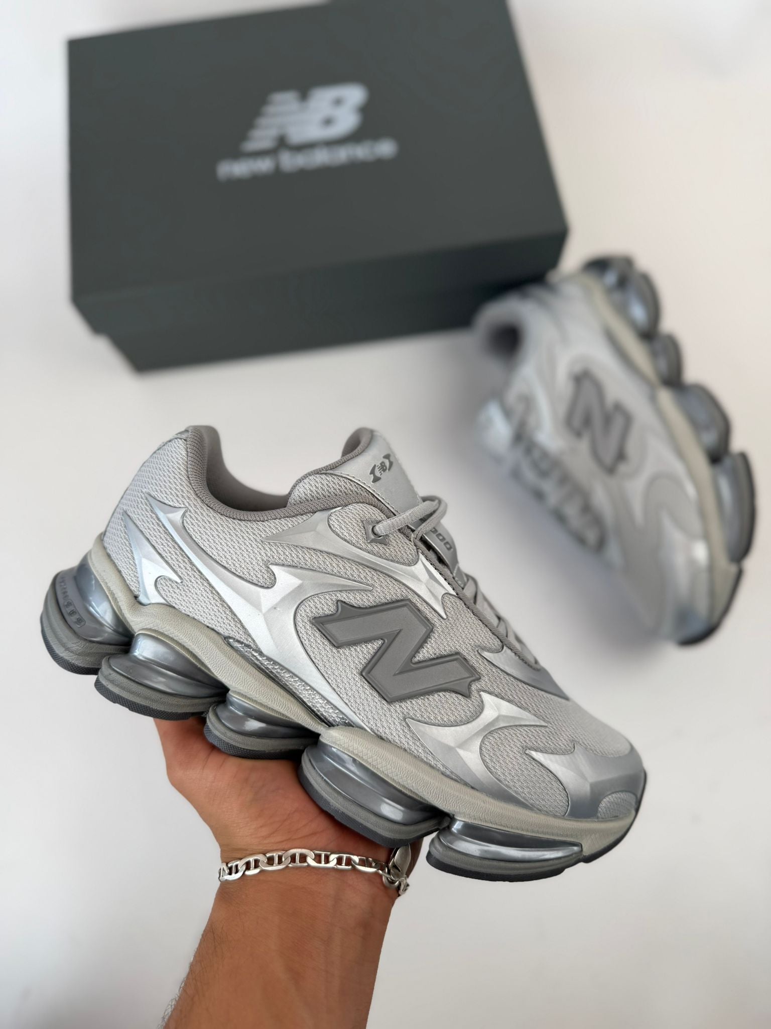 NEW BALANCE ABZORB 2000