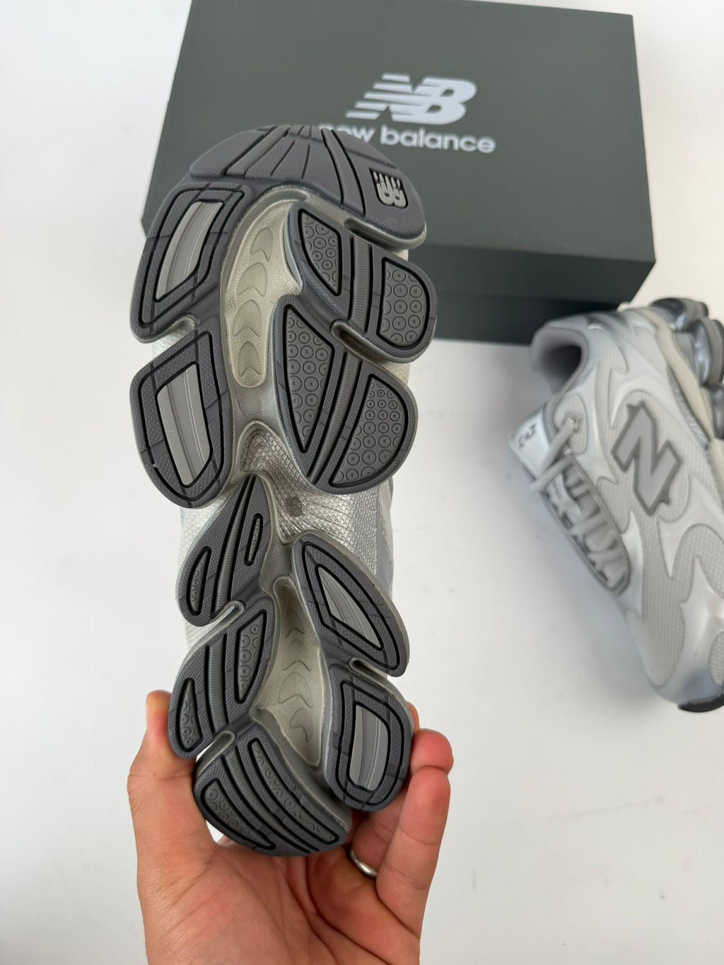 NEW BALANCE ABZORB 2000