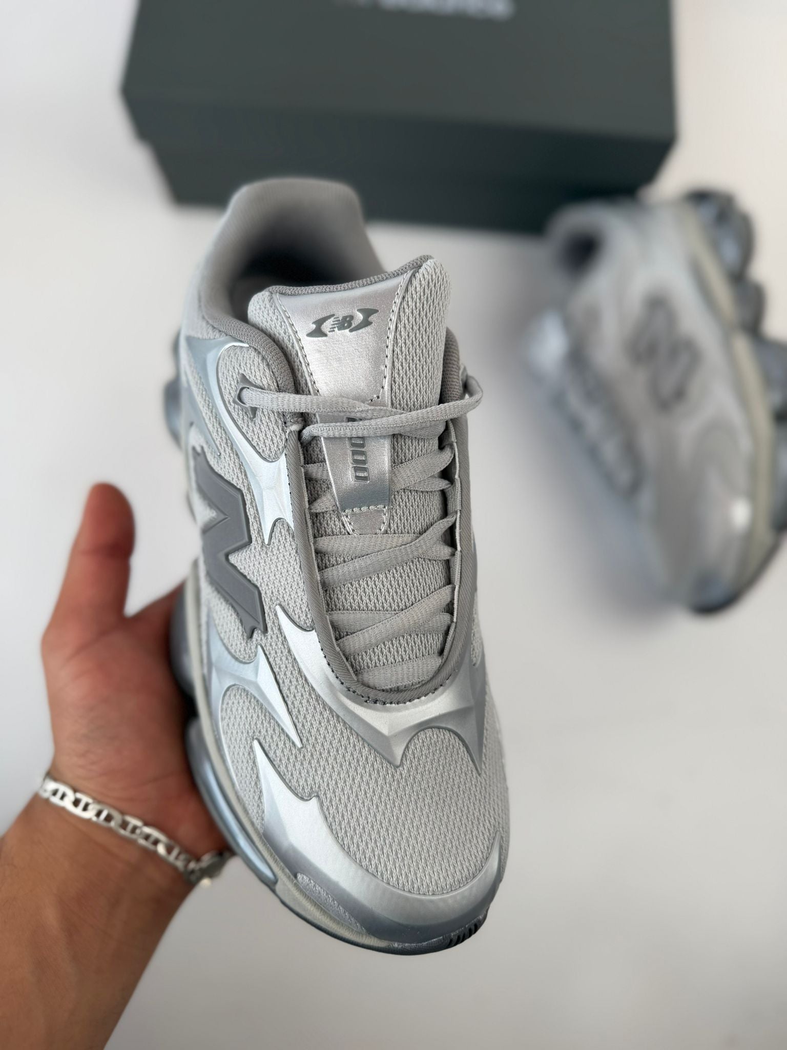 NEW BALANCE ABZORB 2000