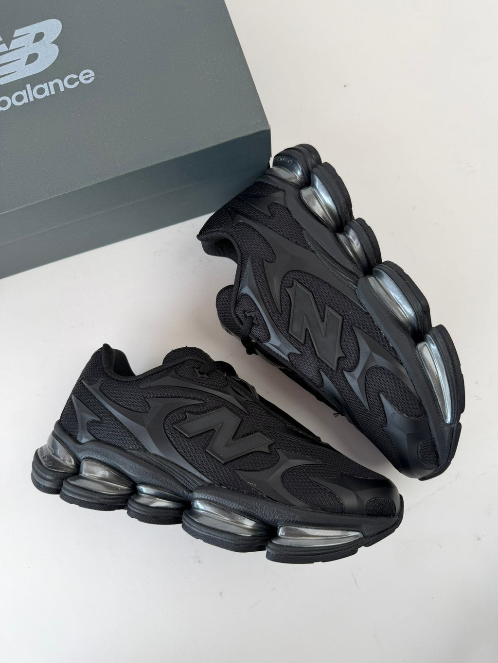 NEW BALANCE ABZORB 2000