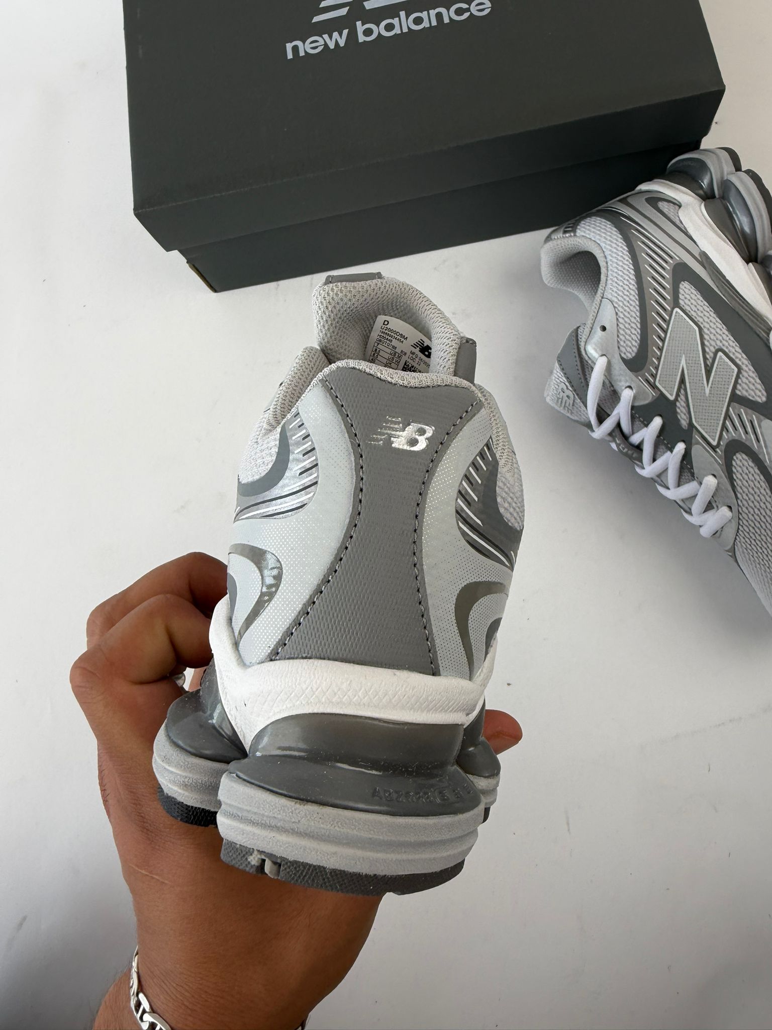 NEW BALANCE ABZORB 2000