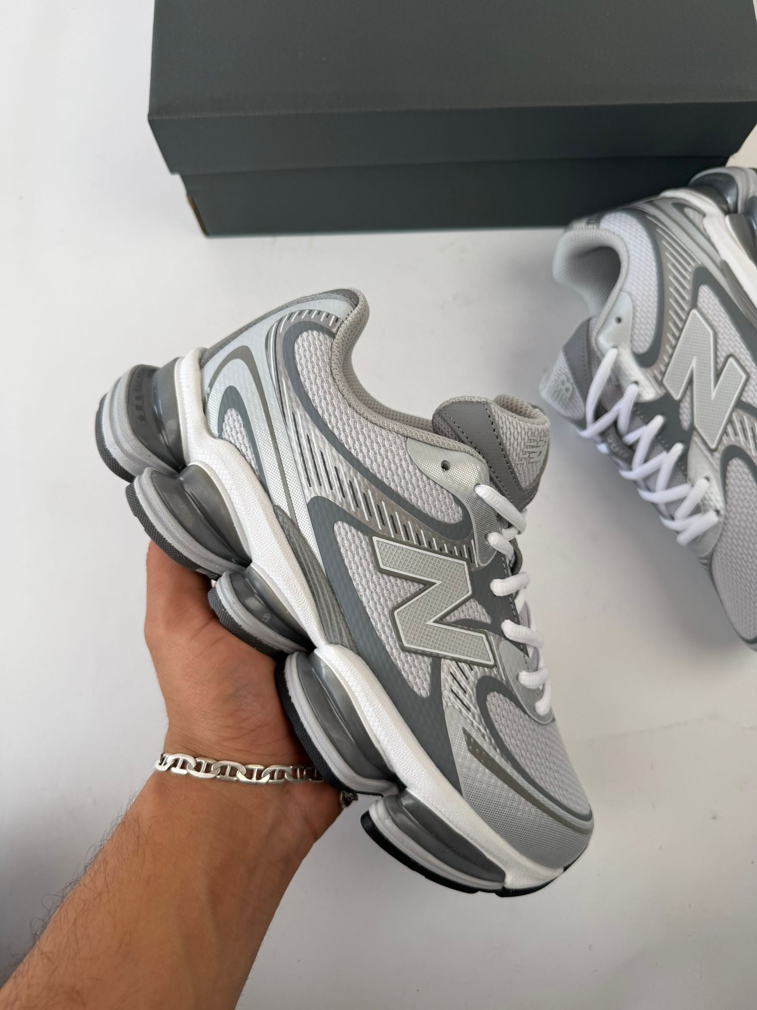NEW BALANCE ABZORB 2000