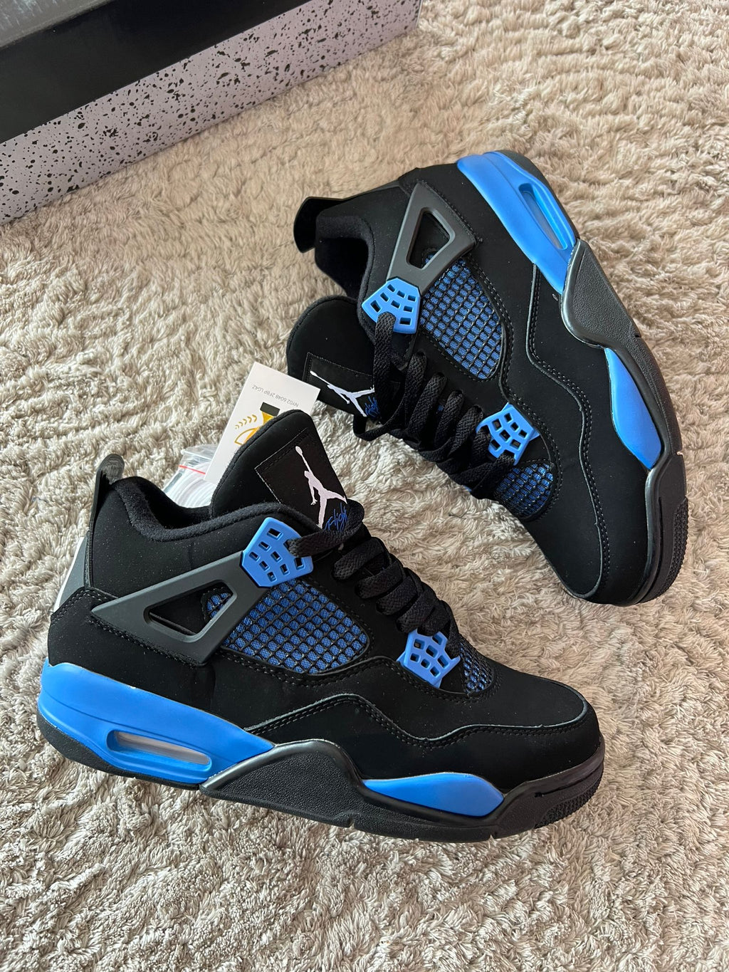 JORDAN RETRO 4