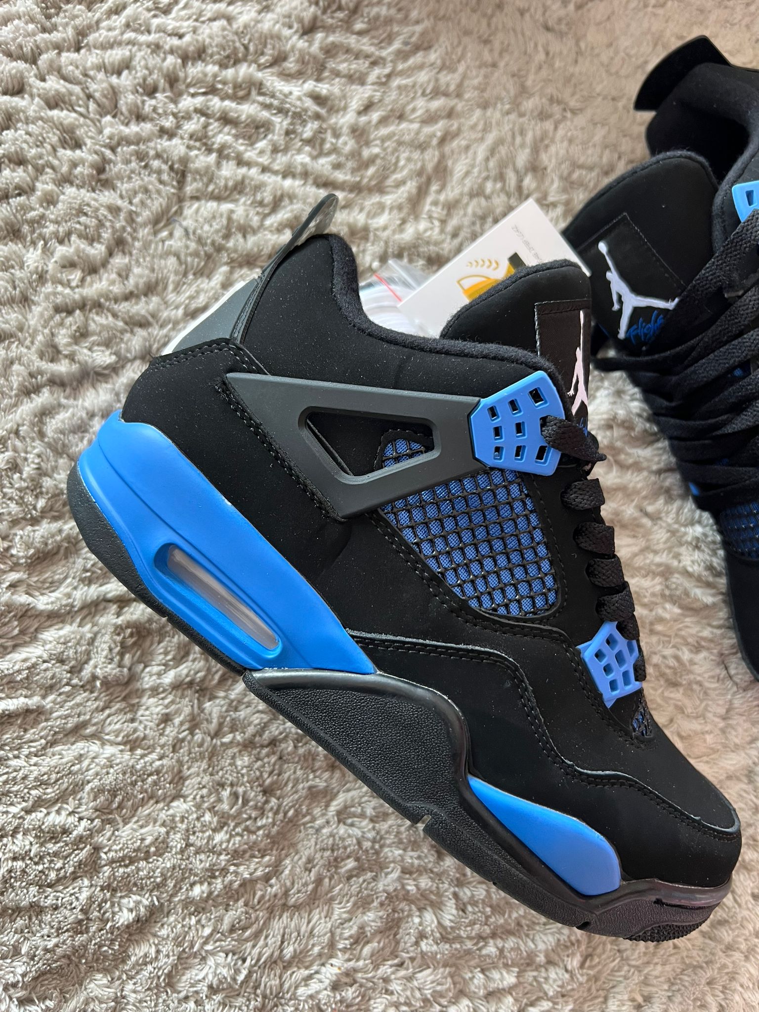 JORDAN RETRO 4
