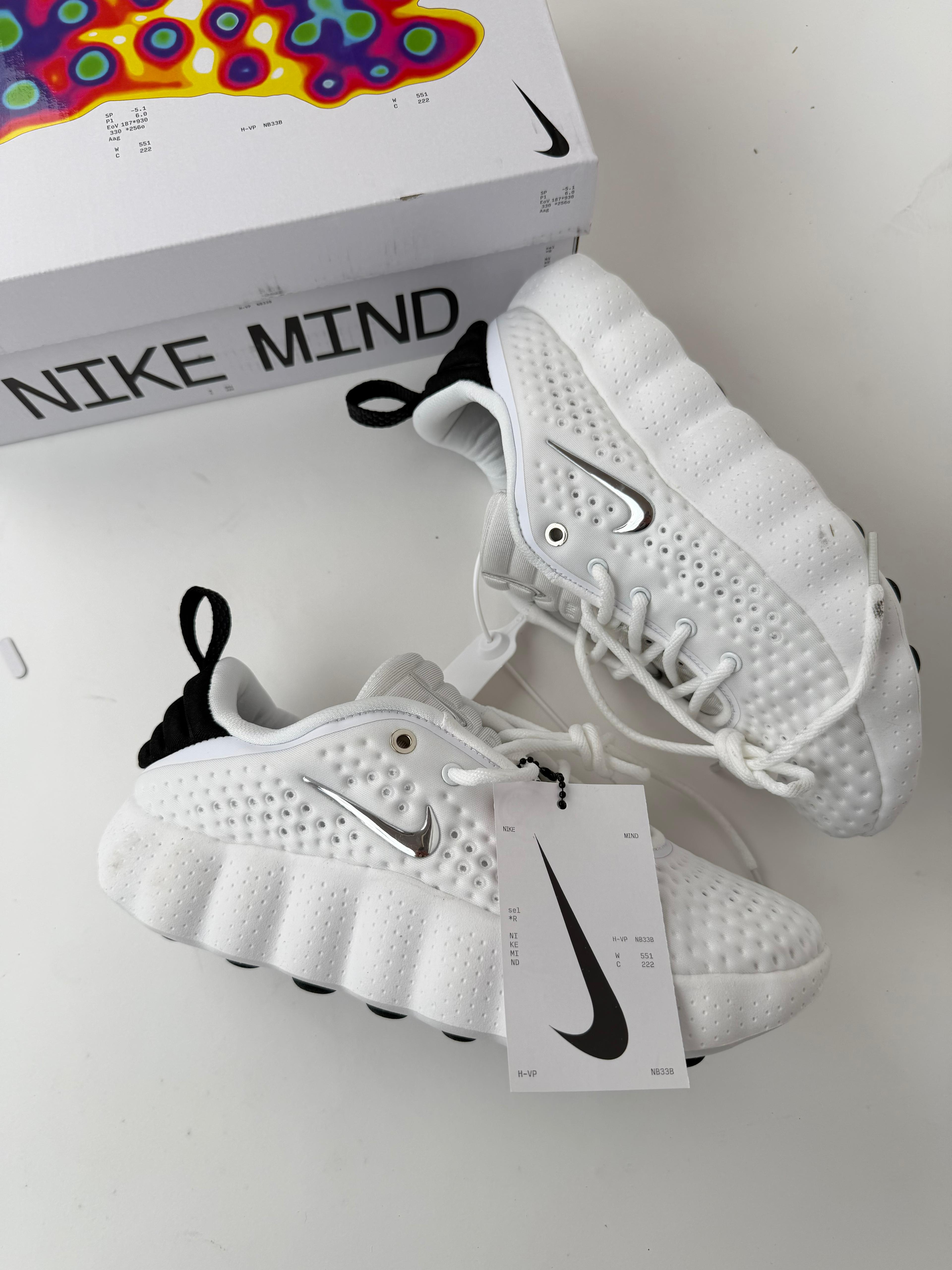 NIKE MIND