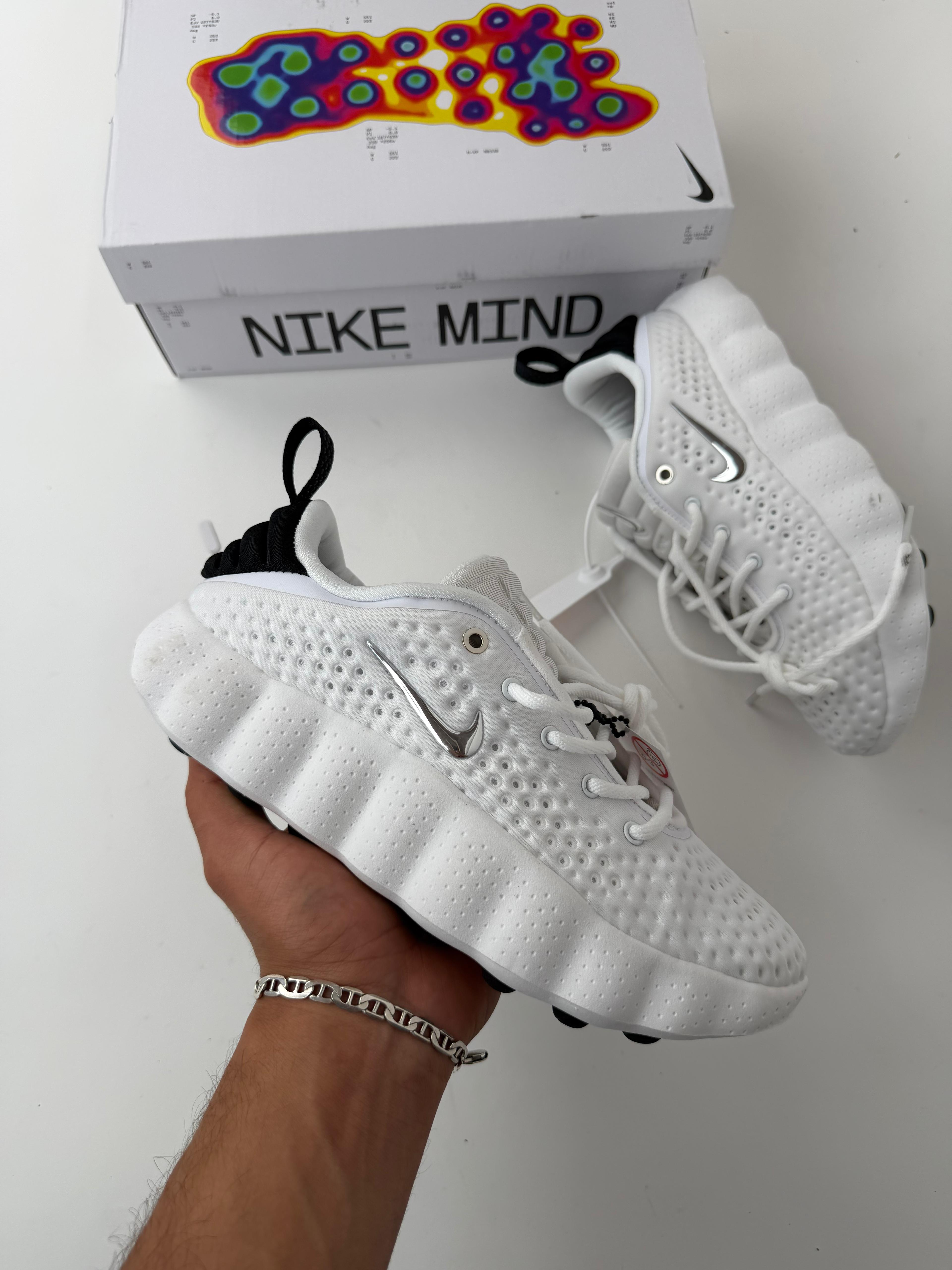 NIKE MIND