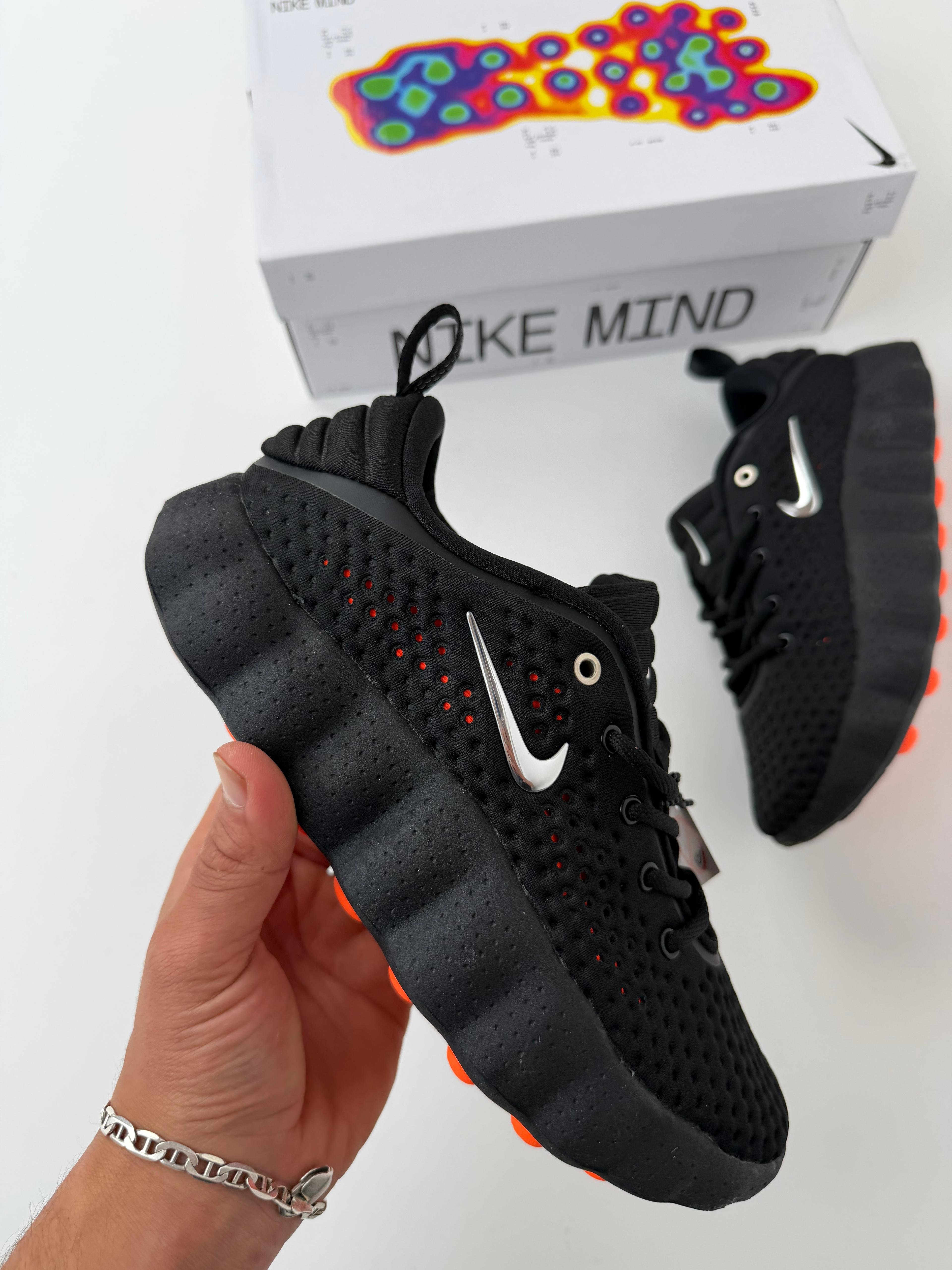 NIKE MIND
