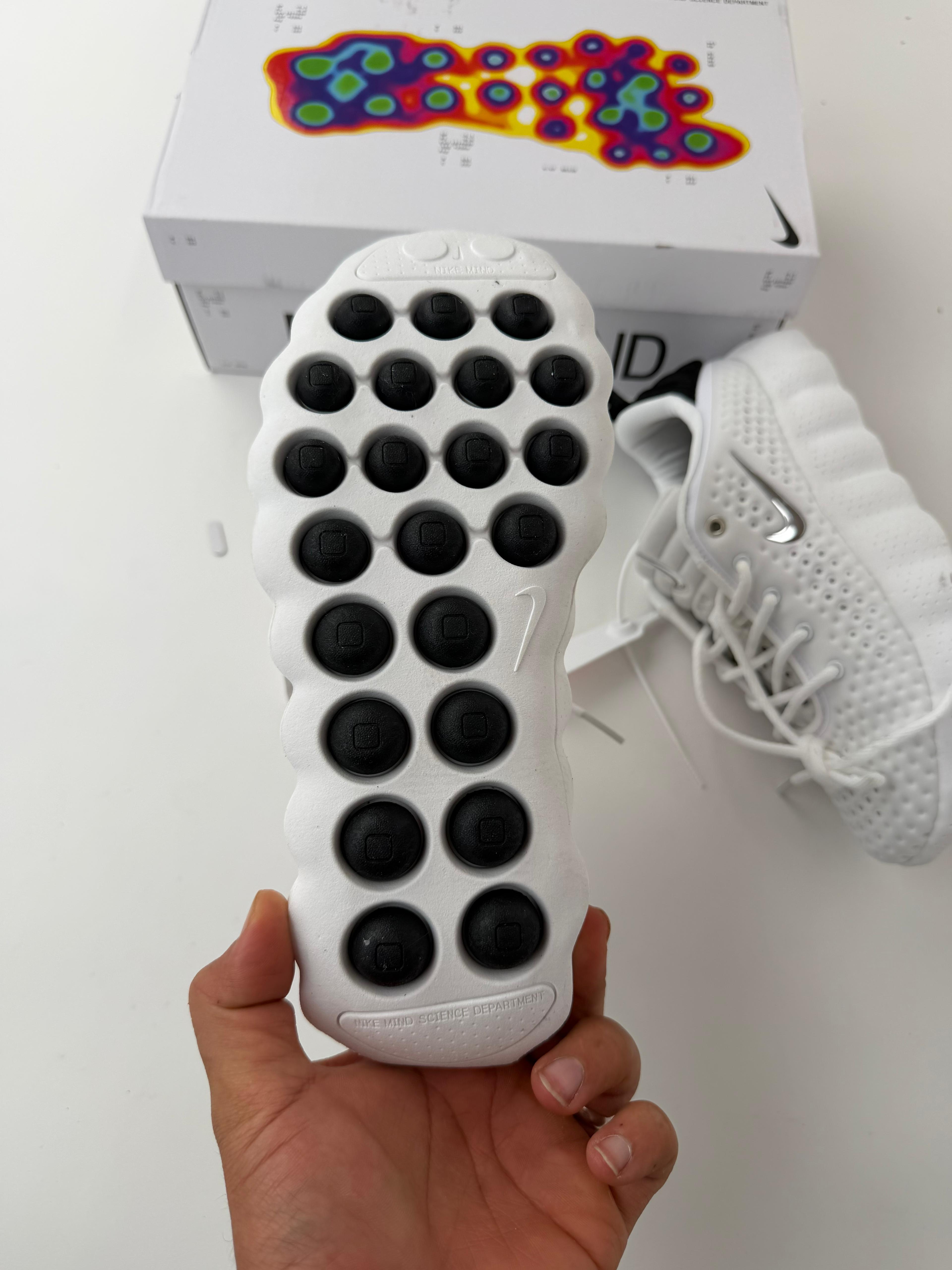 NIKE MIND