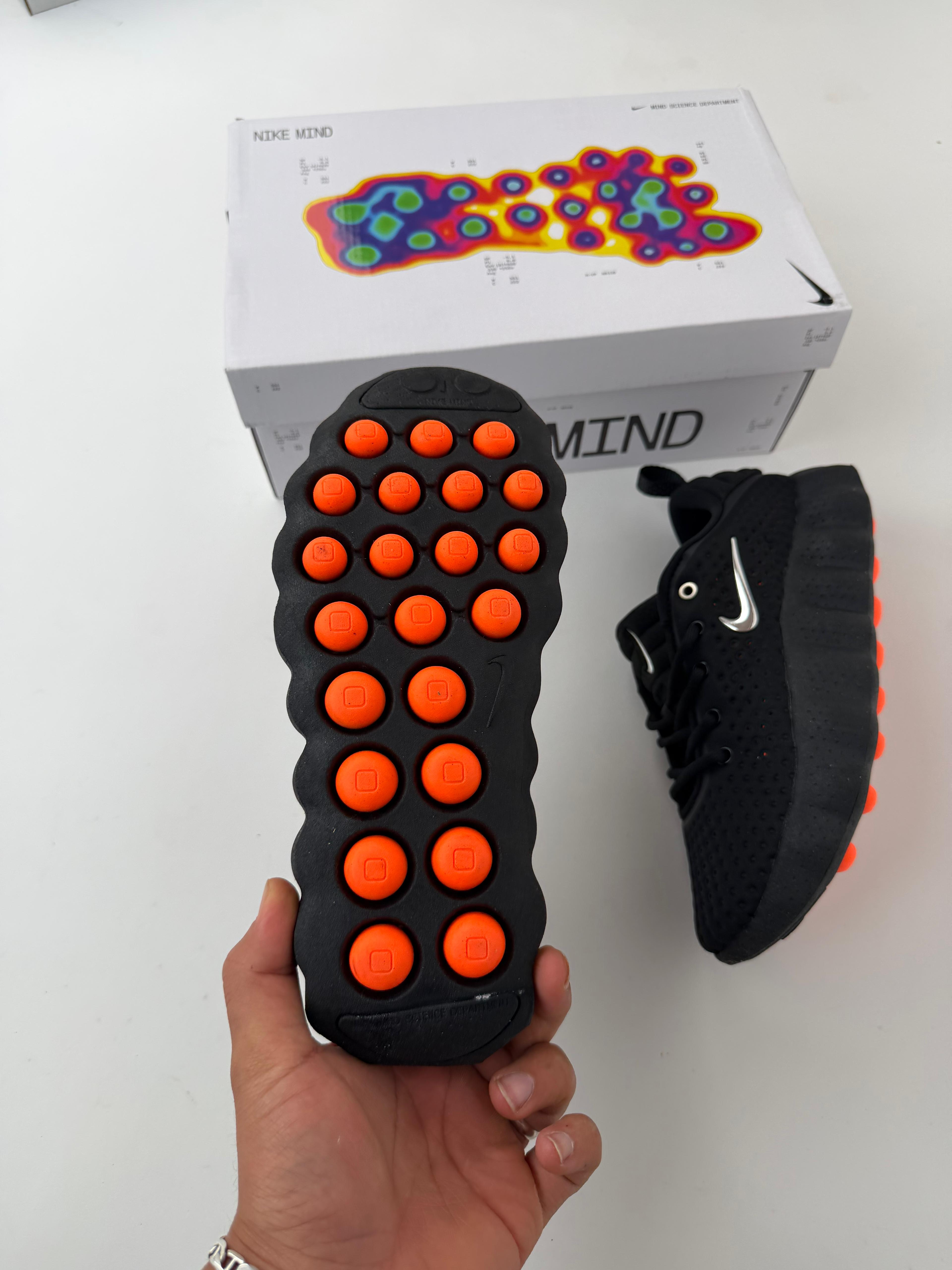 NIKE MIND