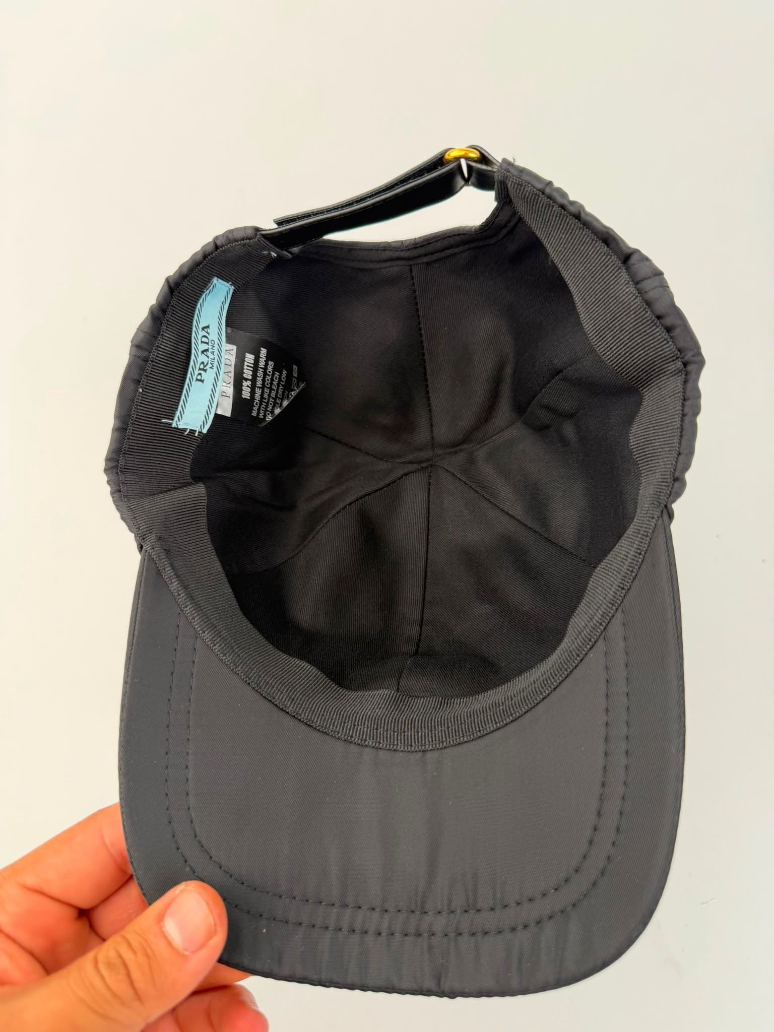 GORRA PRADA