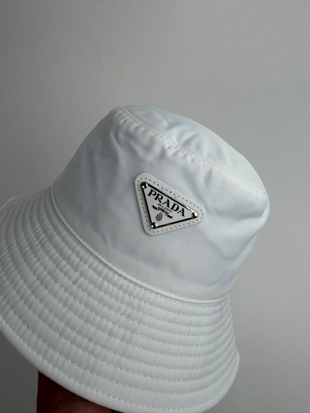 GORRO PRADA