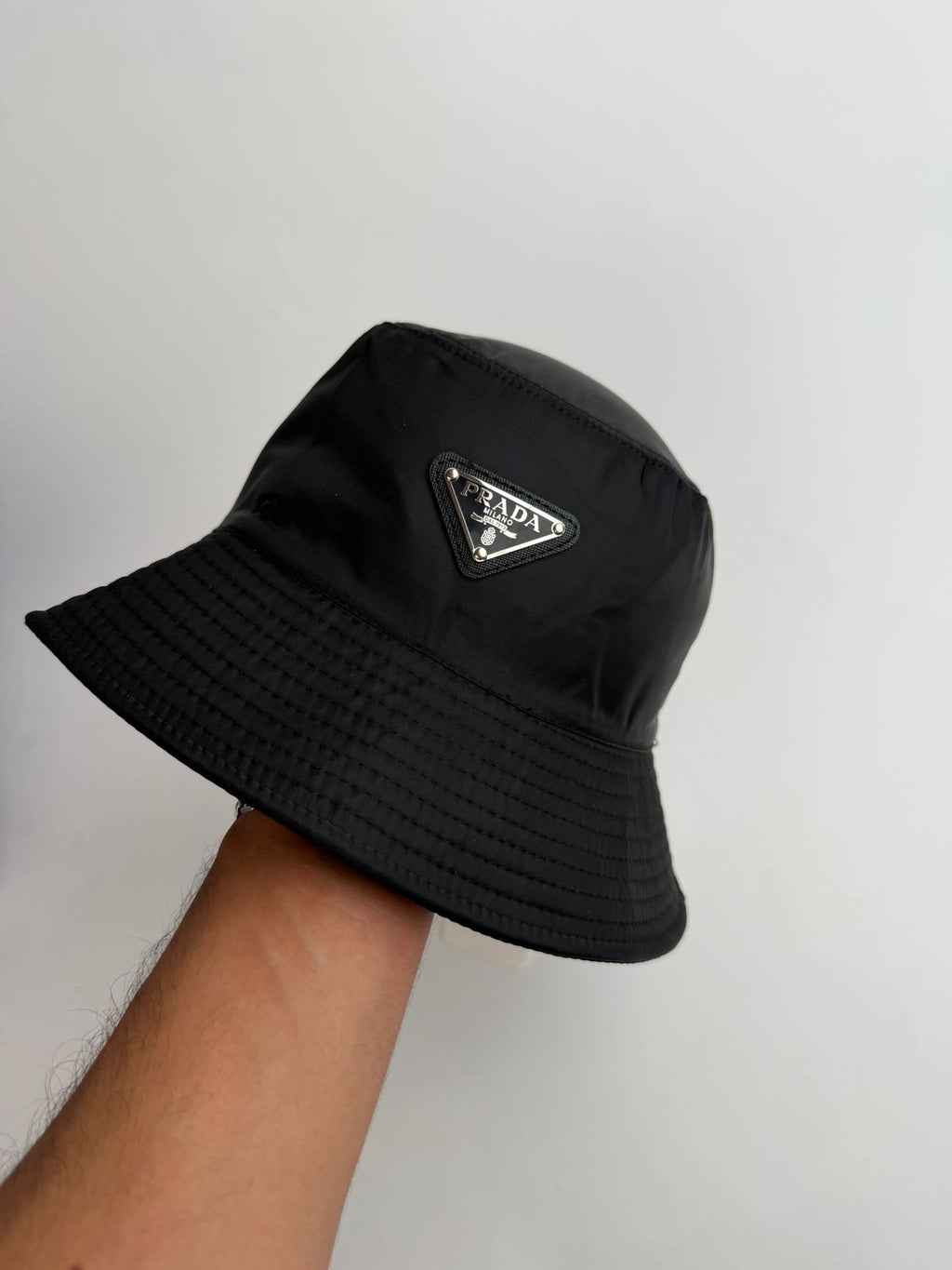 GORRO PRADA