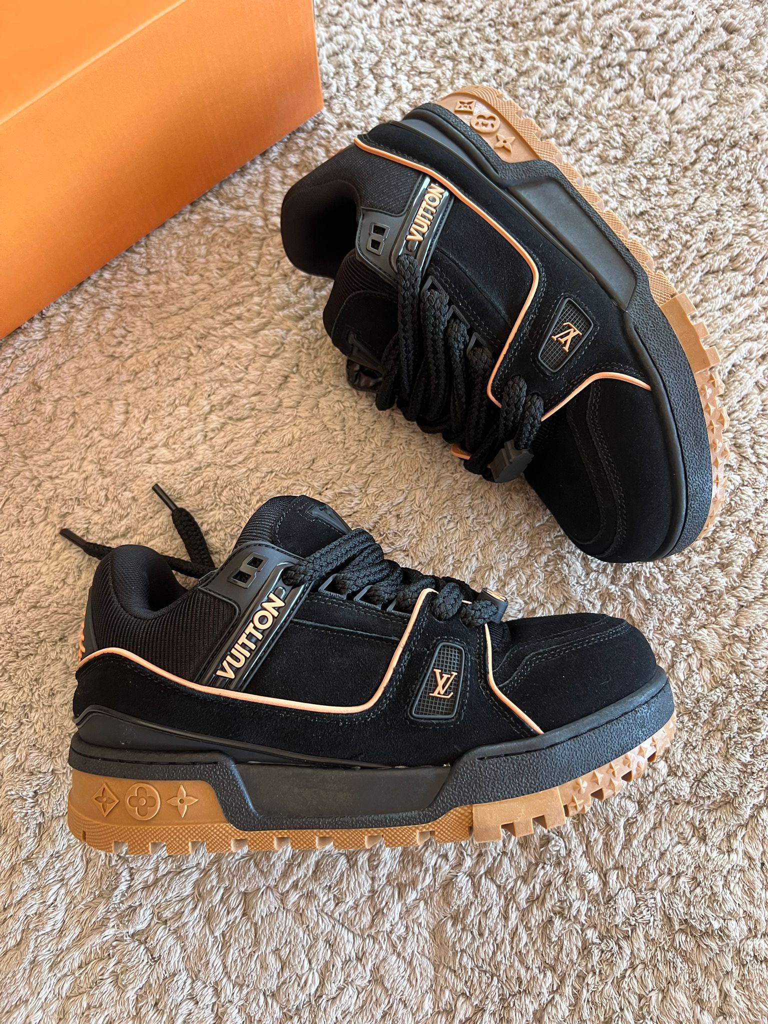 LOUIS VUITTON TRAINER